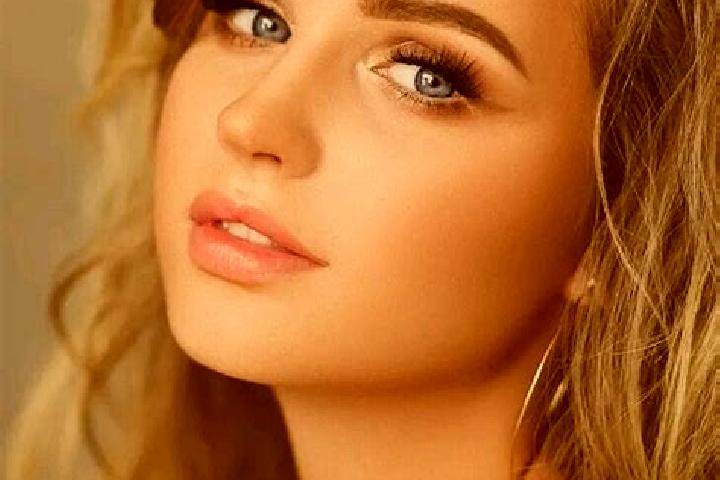 Aria, 31, a dark blonde blue-eyed asian companion based in Karata. Offering Tantra, Dinner Date, Overnight, Massage. Available for incall and outcall, day an...