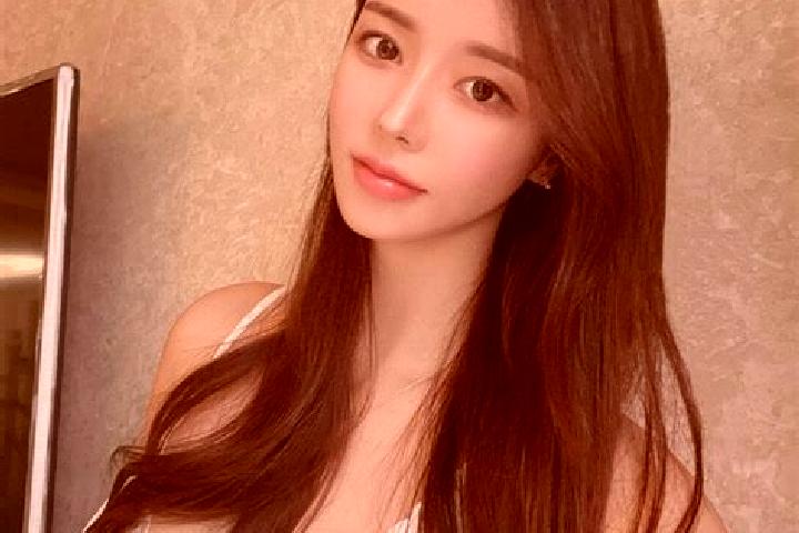 Aria, 31 — Escort in Baishixia, China