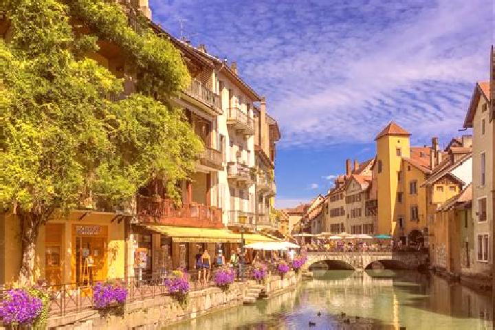 Aria, 31 — Escort in Eyjeaux, France