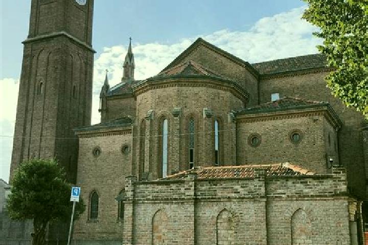 Aria, 31 — Escort in Trecella, Italy