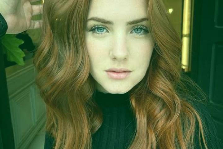 Aria, 32, a auburn blue-eyed middle eastern companion based in Xingyuan. Offering 69, Duos, BDSM. Available for incall and outcall, day and evening dates.
