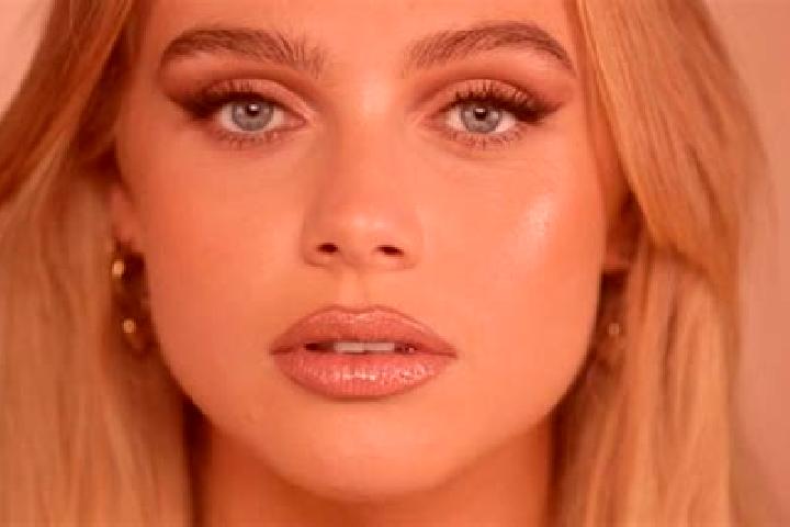 Aria, 32, a blonde blue-eyed mixed companion based in Curazao. Offering Domination, Party Girl, Travel Companion, Deep French Kissing, CIM. Available for inc...