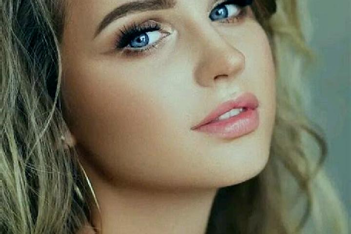 Aria, 32, a dark blonde blue-eyed slavic companion based in Kurala. Offering Massage, Roleplay, Overnight. Available for incall and outcall, day and evening ...