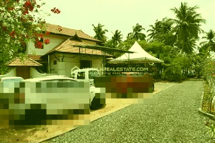 Aria, 32 — Escort in Vypin, India