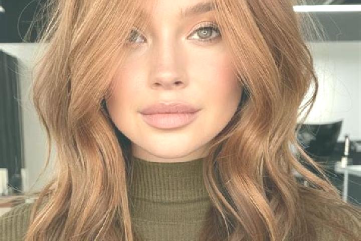 Aria, 33, a auburn grey-eyed slavic companion based in Yvre-le-Polin. Offering Overnight, OWO, 69. Available for incall and outcall, day and evening dates.