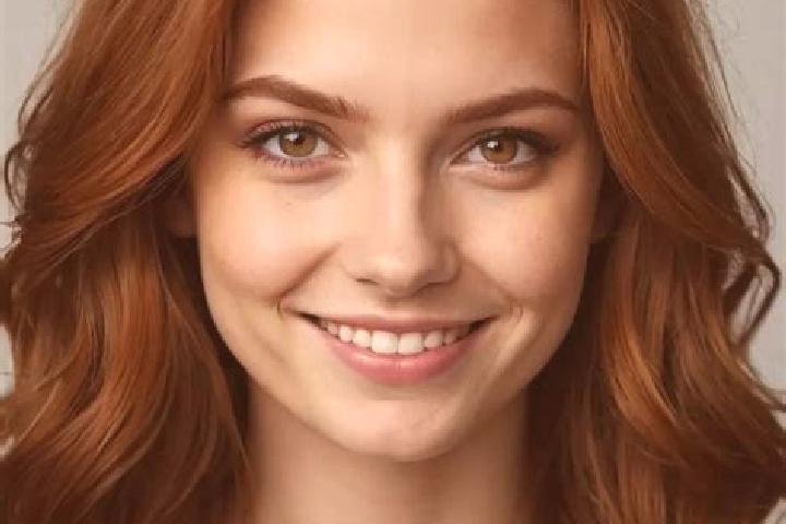 Aria, 33, a auburn hazel-eyed european companion based in Mutuali. Offering Couples, Roleplay. Available for incall and outcall, day and evening dates.