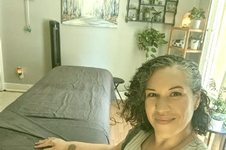 Aria, 33, a black grey-eyed caribbean companion based in Bad Schussenried. Offering Girlfriend Experience, Erotic Massage, Dinner Date. Available for incall ...