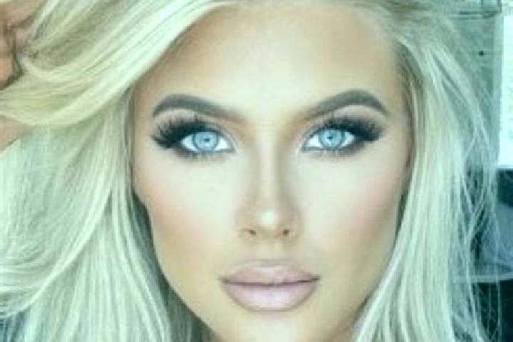 Aria, 33, a platinum blonde blue-eyed caucasian companion based in Chvalikovice. Offering Party Girl, Erotic Massage, Roleplay. Available for incall and outc...