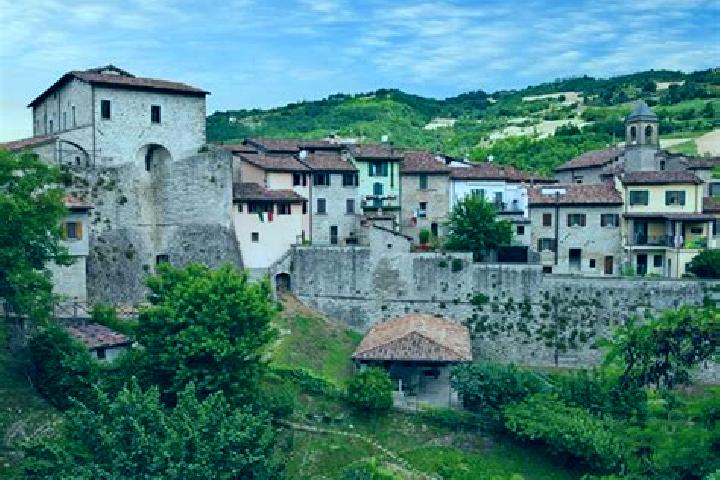 Aria, 33 — Escort in Civitella di Romagna, Italy