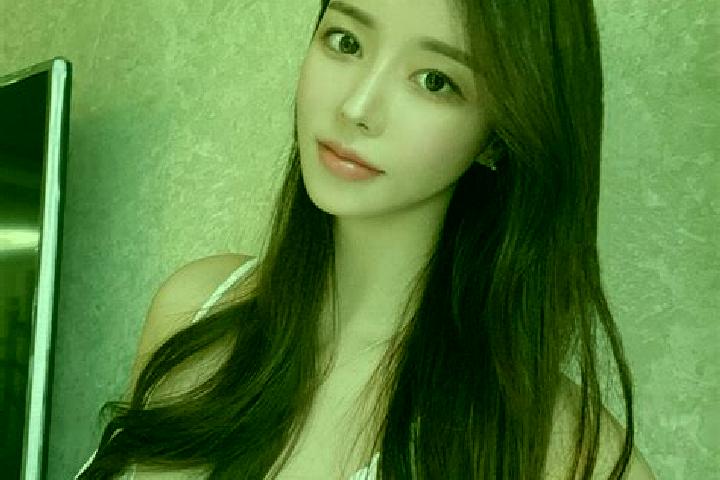 Aria, 33 — Escort in Gaotun, China