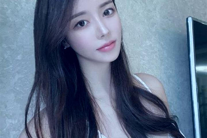 Aria, 33 — Escort in Kunwi, South Korea