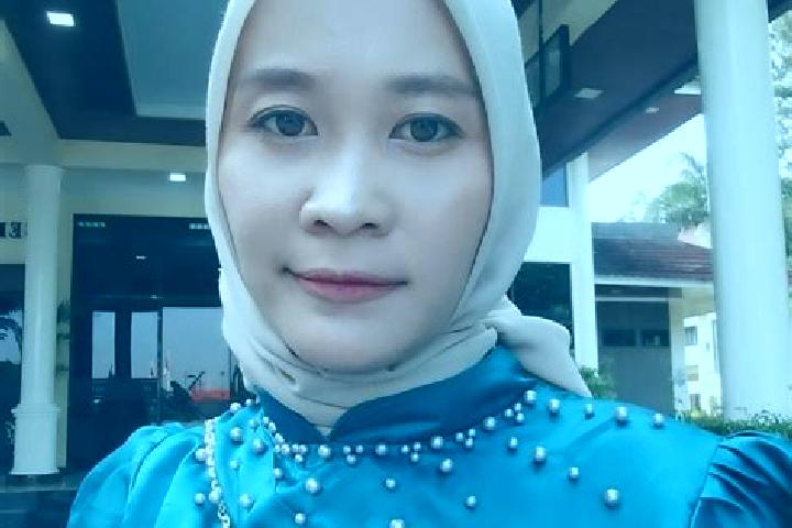 Aria, 33 — Escort in Parakanhonje Wetan, Indonesia
