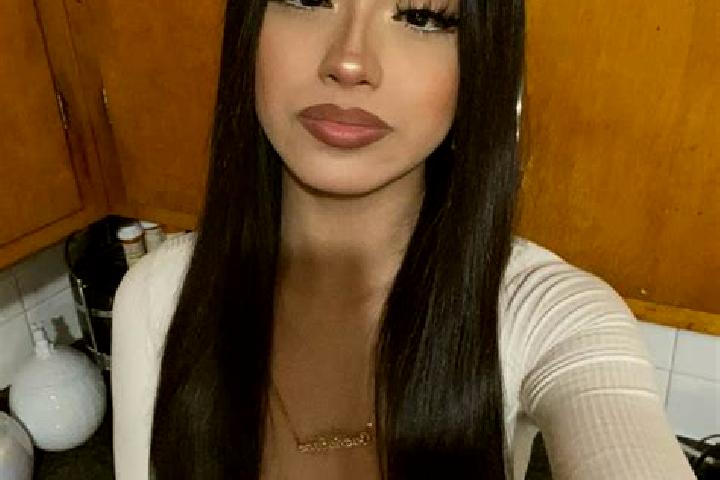 Aria, 34, a black brown-eyed latina companion based in Monasterio de Vega. Offering A-Level, Couples, CIM, Duos. Available for incall and outcall, day and ev...