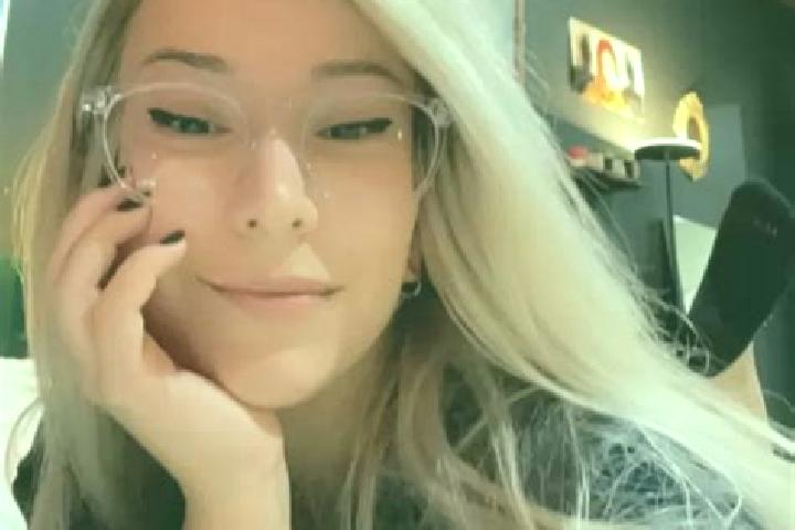Aria, 34, a blonde brown-eyed indian companion based in Boeheimkirchen. Offering Duos, CIM, Roleplay, A-Level. Available for incall and outcall, day and even...