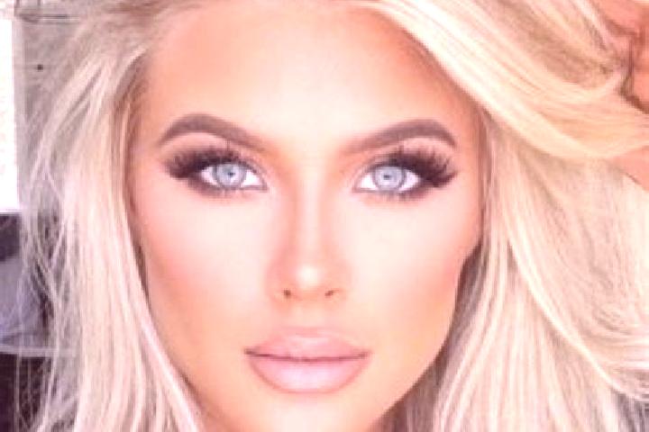 Aria, 34, a platinum blonde amber-eyed middle eastern companion based in Sao Francisco de Paula. Offering Fetish, Massage, Party Girl, A-Level. Available for...