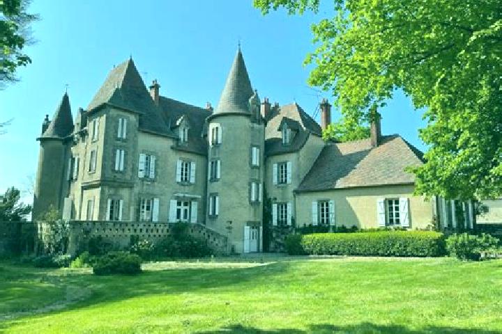 Aria, 34 — Escort in Lapeyrouse-Mornay, France