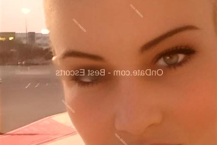 Aria, 34 — Escort in Woodside, United States