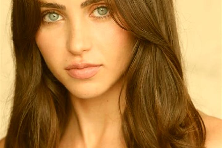 Aria, 35, a brunette blue-eyed middle eastern companion based in Thierschneck. Offering Roleplay, Massage, Overnight. Available for incall and outcall, day a...