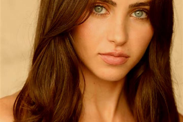 Aria, 35, a brunette grey-eyed indian companion based in Skaerblacka. Offering Domination, Erotic Massage, OWO. Available for incall and outcall, day and eve...