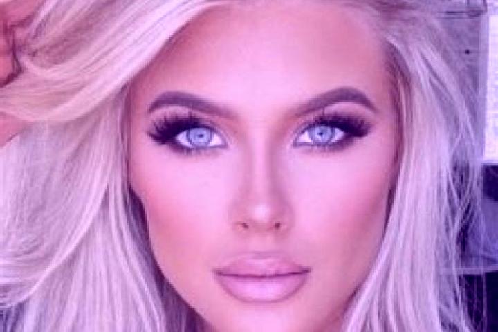 Aria, 35, a platinum blonde grey-eyed caucasian companion based in Dishnice. Offering Striptease, Roleplay, Tantra, 69. Available for incall and outcall, day...