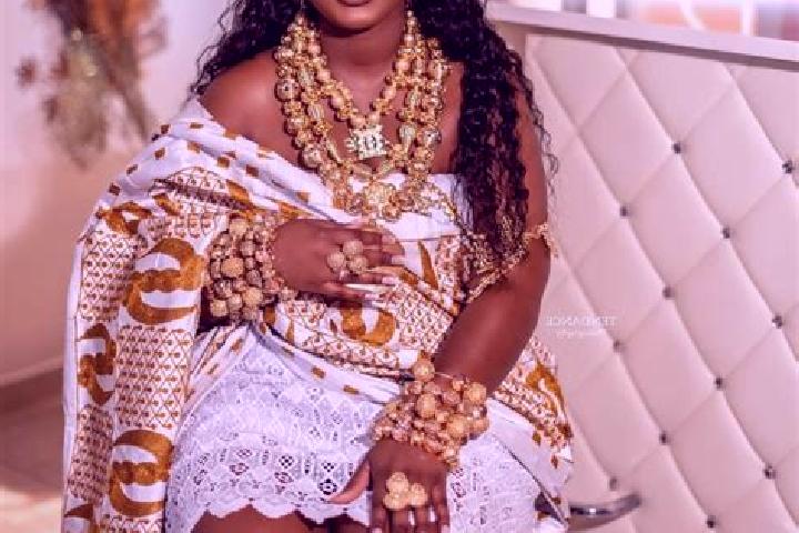 Aria, 35 — Escort in Kouadio-Amanikro, Ivory Coast