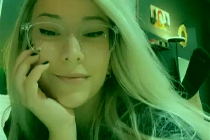 Aria, 36, a blonde grey-eyed asian companion based in Kriebstein. Offering OWO, Girlfriend Experience, BDSM, CIM, Striptease. Available for incall and outcal...