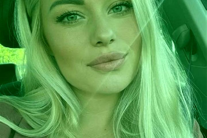 Aria, 36, a blonde hazel-eyed european companion based in Mount Eden. Offering Domination, 69. Available for incall and outcall, day and evening dates.