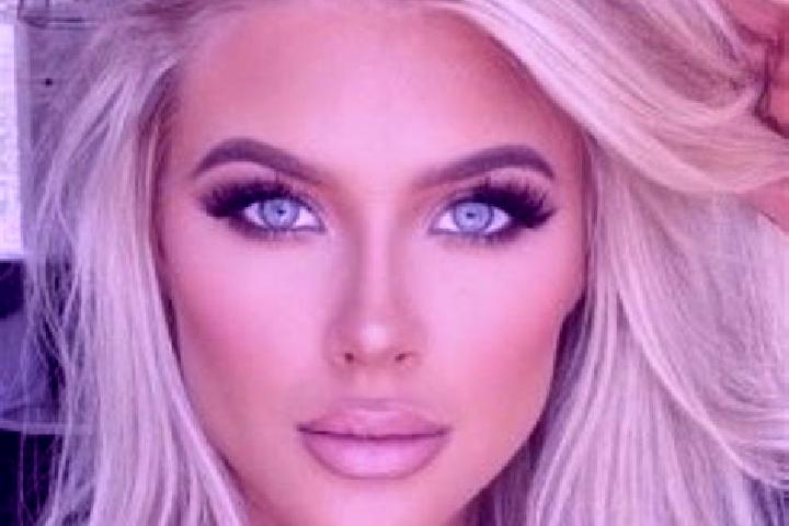 Aria, 36, a platinum blonde brown-eyed indian companion based in Strathcona Park. Offering Erotic Massage, Overnight, Prostate Massage. Available for incall ...