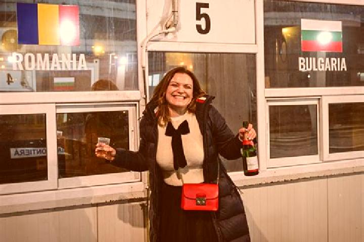 Aria, 36 — Escort in Buduslau, Romania