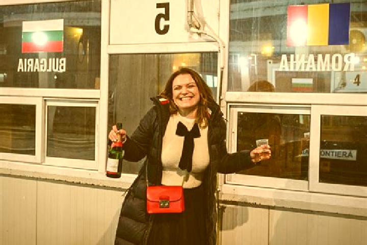 Aria, 36 — Escort in Butnaresti, Romania