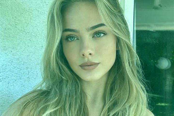 Aria, 37, a blonde hazel-eyed european companion based in Maguey Largo. Offering Girlfriend Experience, Party Girl, CIM, A-Level. Available for incall and ou...