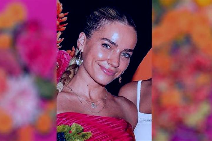 Aria, 37, a red green-eyed mixed companion based in Klepu Krajan. Offering Overnight, A-Level, 69, Tantra. Available for incall and outcall, day and evening ...