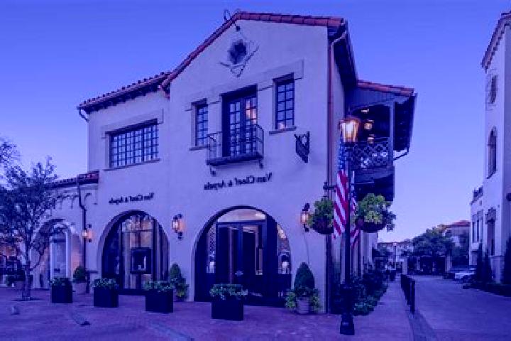 Aria, 37 — Escort in Highland Hills, United States