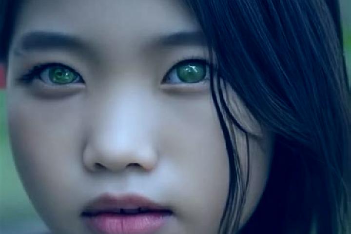 Aria, 38, a red green-eyed asian companion based in Chateauneuf-de-Randon. Offering OWO, Massage. Available for incall and outcall, day and evening dates.