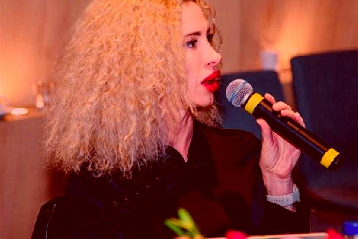 Aria, 38 — Escort in Boboc, Romania