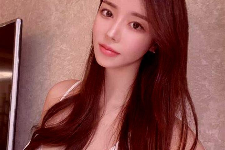 Aria, 38 — Escort in Qianjiaping, China