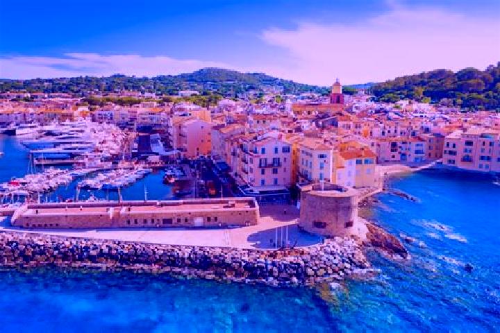 Aria, 38 — Escort in Saint-Tropez, France