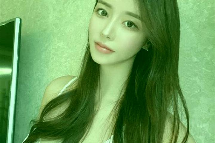 Aria, 38 — Escort in Tianlou, China