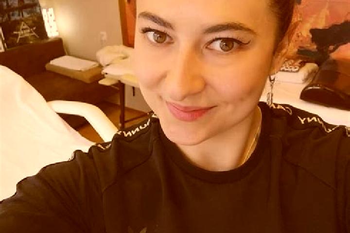 Aria, 39, a black amber-eyed indian companion based in Villeneuve-de-la-Raho. Offering CIM, Prostate Massage, Erotic Massage, Striptease. Available for incal...