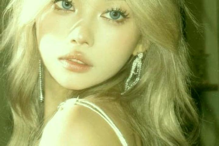 Aria, 39, a blonde blue-eyed asian companion based in Thi Tran Yen Minh. Offering Couples, OWO, A-Level, Party Girl, Prostate Massage. Available for incall a...