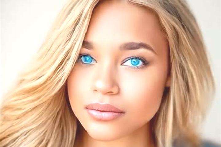 Aria, 39, a blonde blue-eyed latina companion based in Ngimbang. Offering A-Level, Duos, Couples, Tantra. Available for incall and outcall, overnight booking...