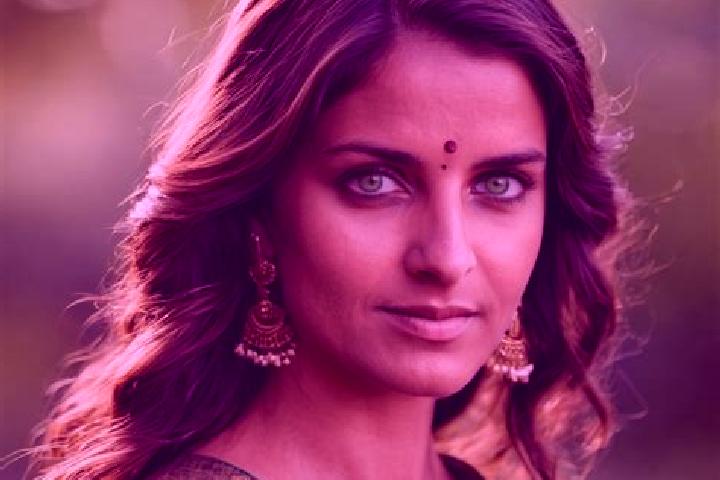 Aria, 39, a brunette green-eyed indian companion based in Pfaffenthal. Offering Travel Companion, Couples, Girlfriend Experience. Available for incall and ou...