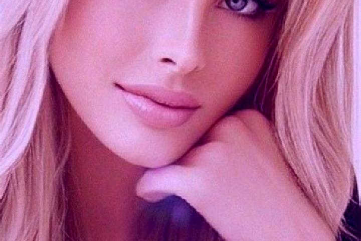 Aria, 39, a dark blonde blue-eyed ebony companion based in Babat. Offering A-Level, Erotic Massage, Travel Companion, BDSM. Available for incall and outcall,...