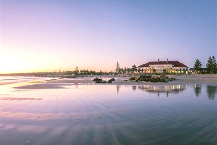 Aria, 39 — Escort in Honeymoon Bay, Canada
