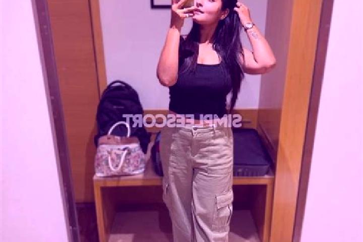Aria, 39 — Escort in Kangra, India