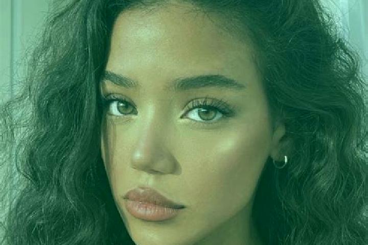 Ariana, 20, a black brown-eyed asian companion based in Ciampino. Offering Duos, OWO, Overnight. Available for incall and outcall, overnight bookings available.