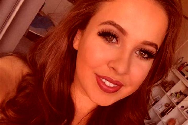 Ariana, 20, a red brown-eyed slavic companion based in Krinec. Offering Striptease, GFE, Couples. Available for incall and outcall, day and evening dates.