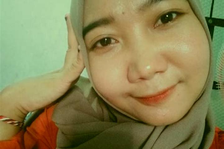 Ariana, 20 — Escort in Kemantren Satu, Indonesia