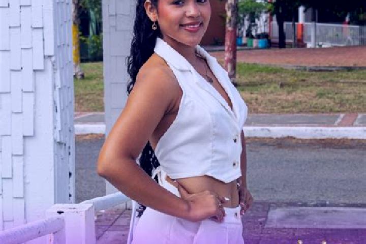 Ariana, 20 — Escort in Lerida, Colombia