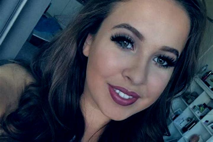 Ariana, 21, a brunette amber-eyed caucasian companion based in Timurlorong. Offering Party Girl, 69, A-Level, Overnight. Available for incall and outcall, da...